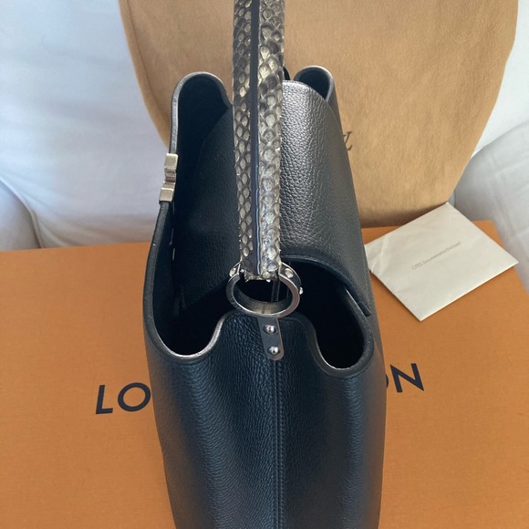 LV bag - Picture 5 of 16